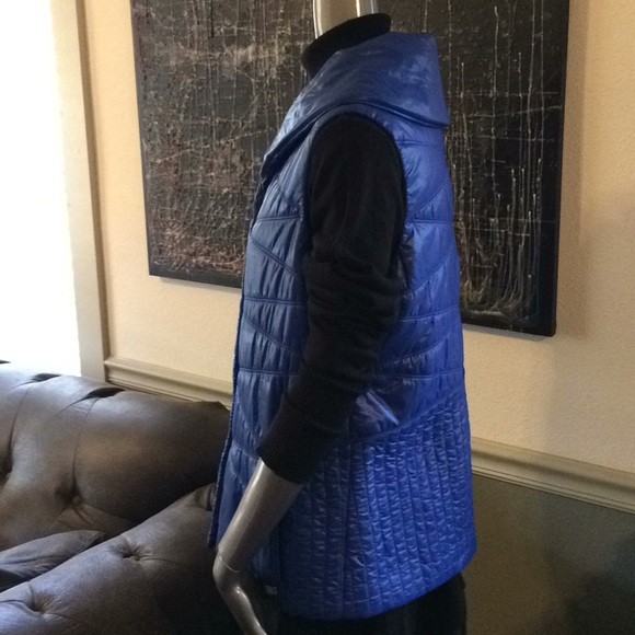 Lucy Lightweight Packable Puffer Vest - Picture 2 of 8